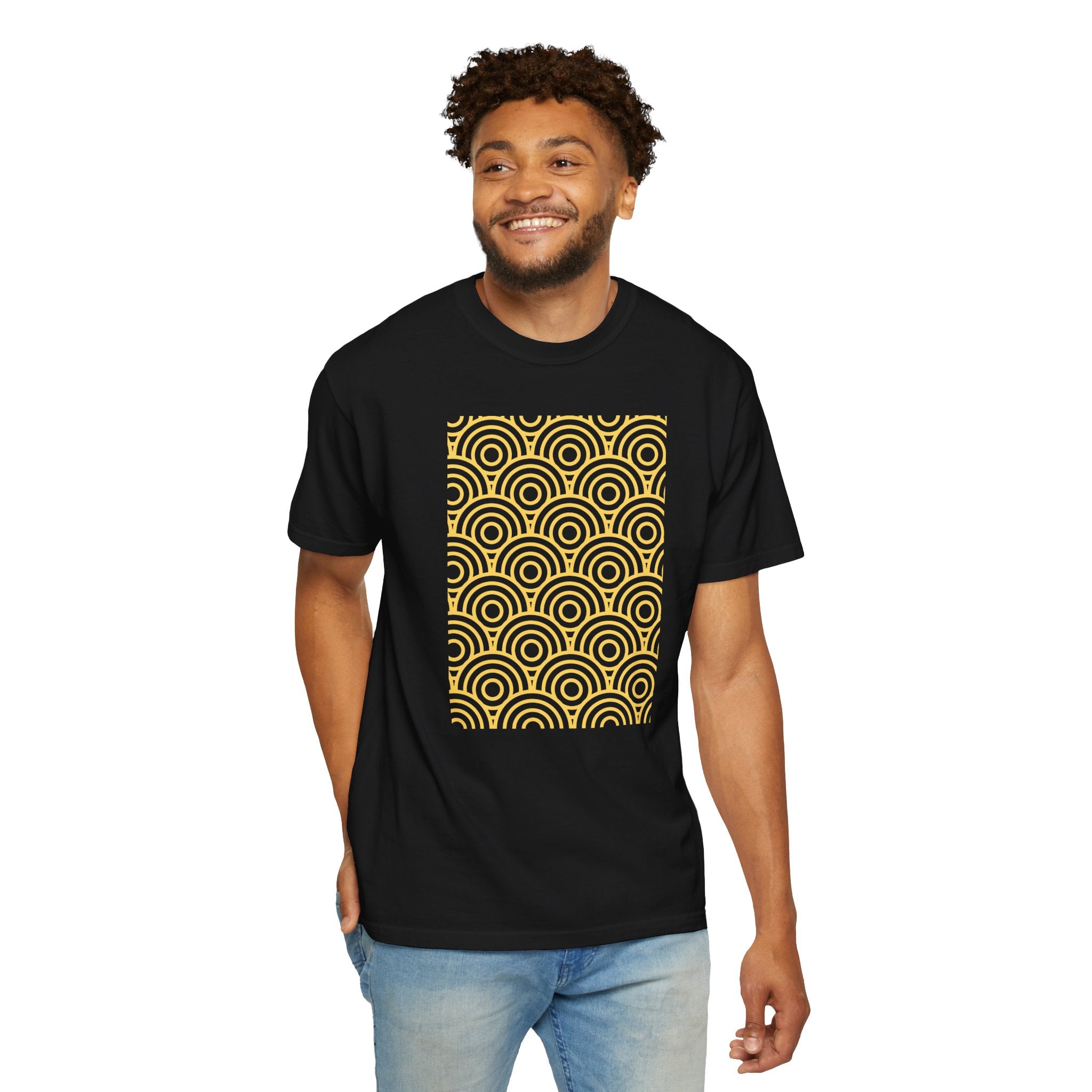 01 - Geometric Tee  / Tee Géométrique