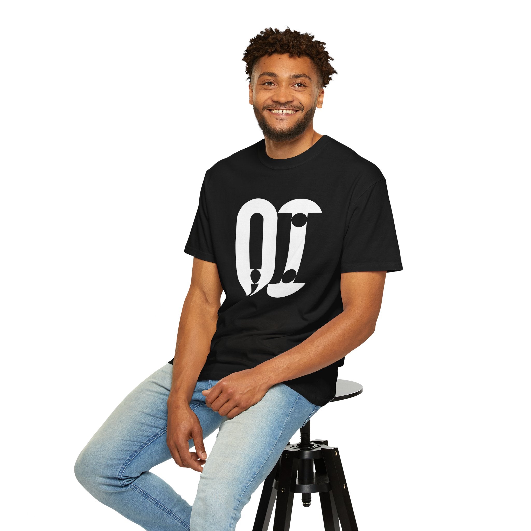 01- Unisex AI graphic Tee / Tee unisex graphique IA