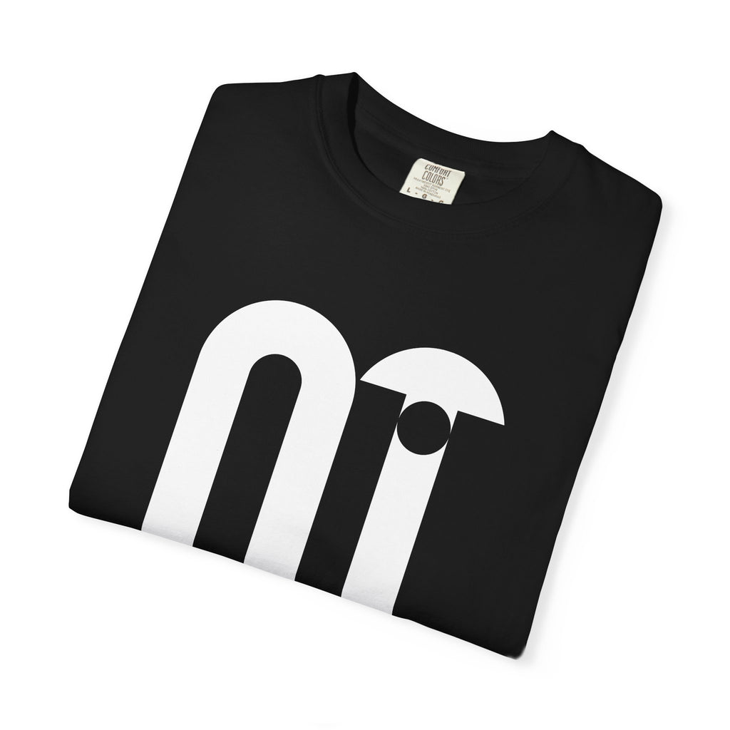 01- Unisex AI graphic Tee / Tee unisex graphique IA