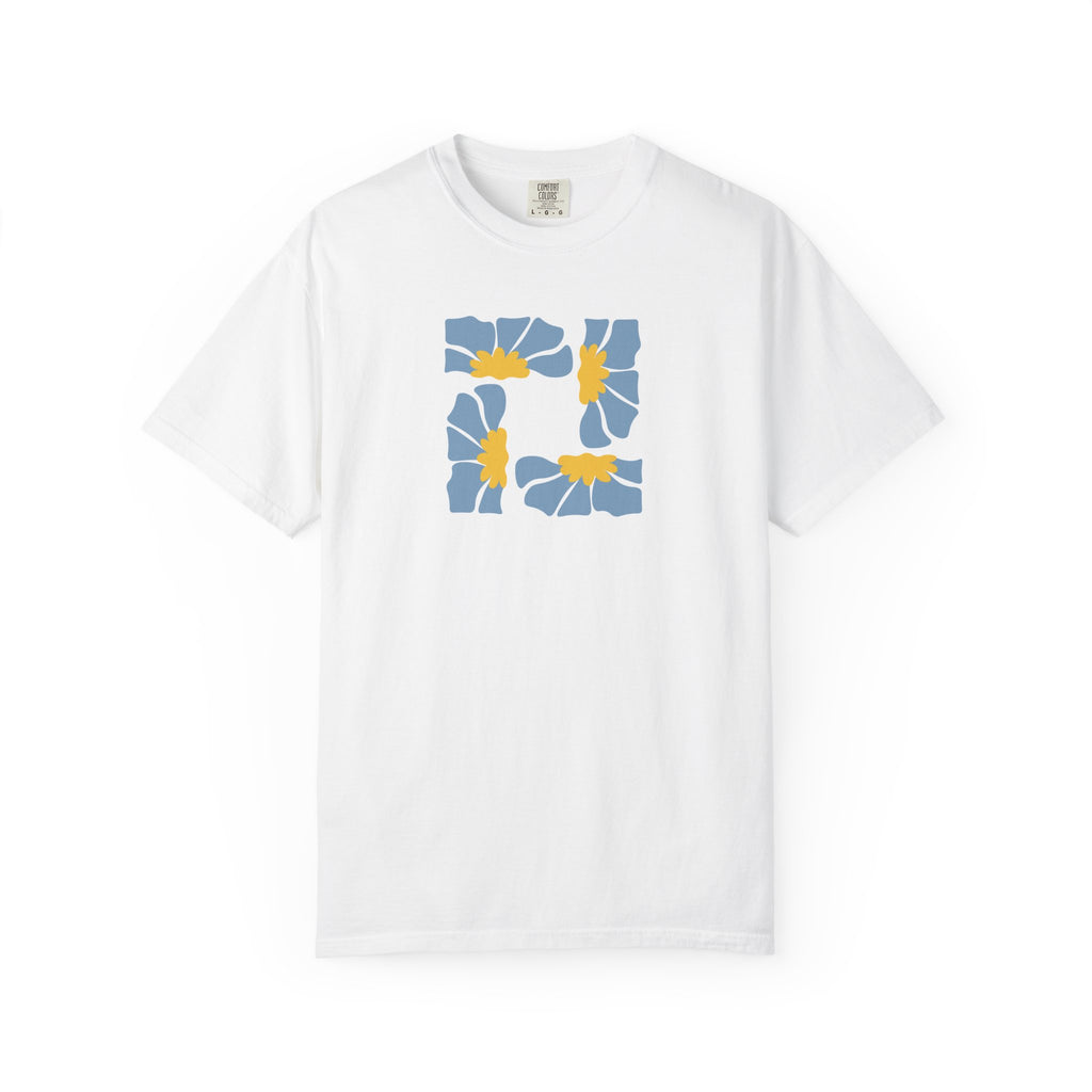 01- Groovy Flowers Tee /  Tee Fleurs Groovy