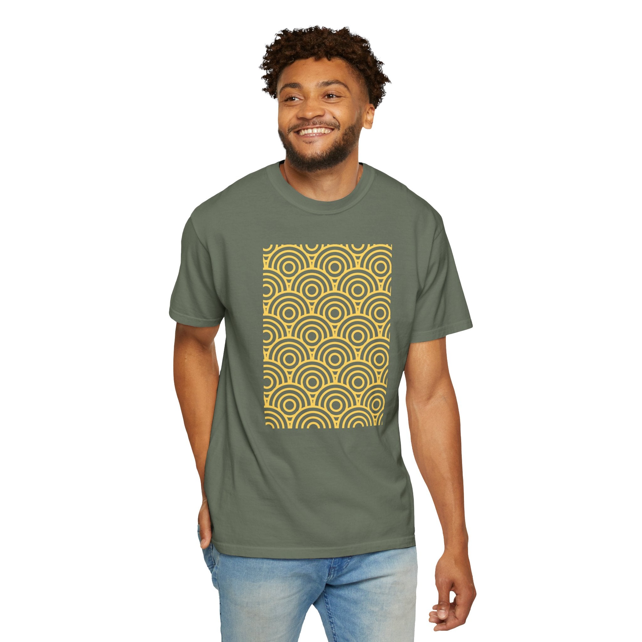 01 - Geometric Tee  / Tee Géométrique