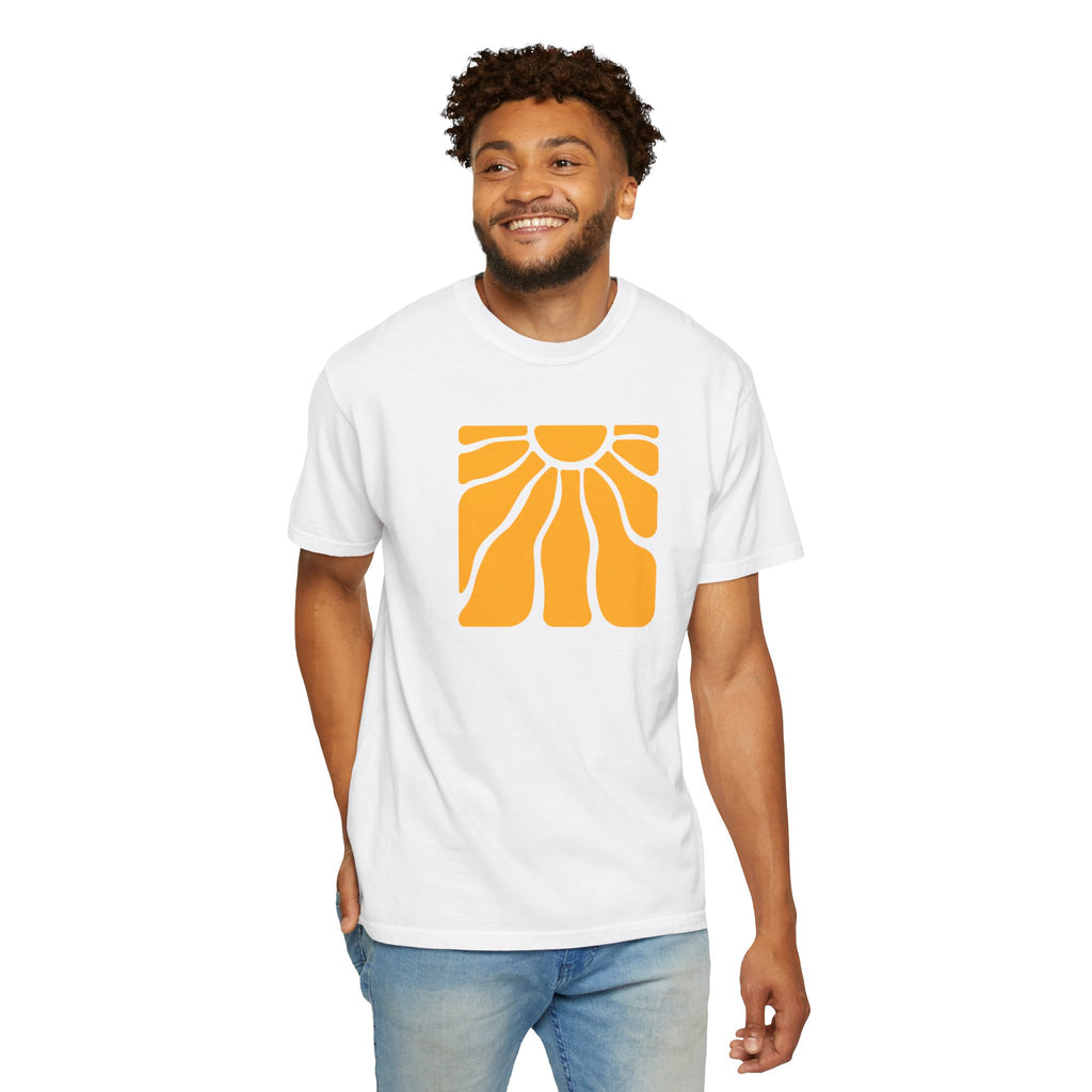 01- Unisex Groovy Sun Tee /  Tee Soleil Groovy unisexe