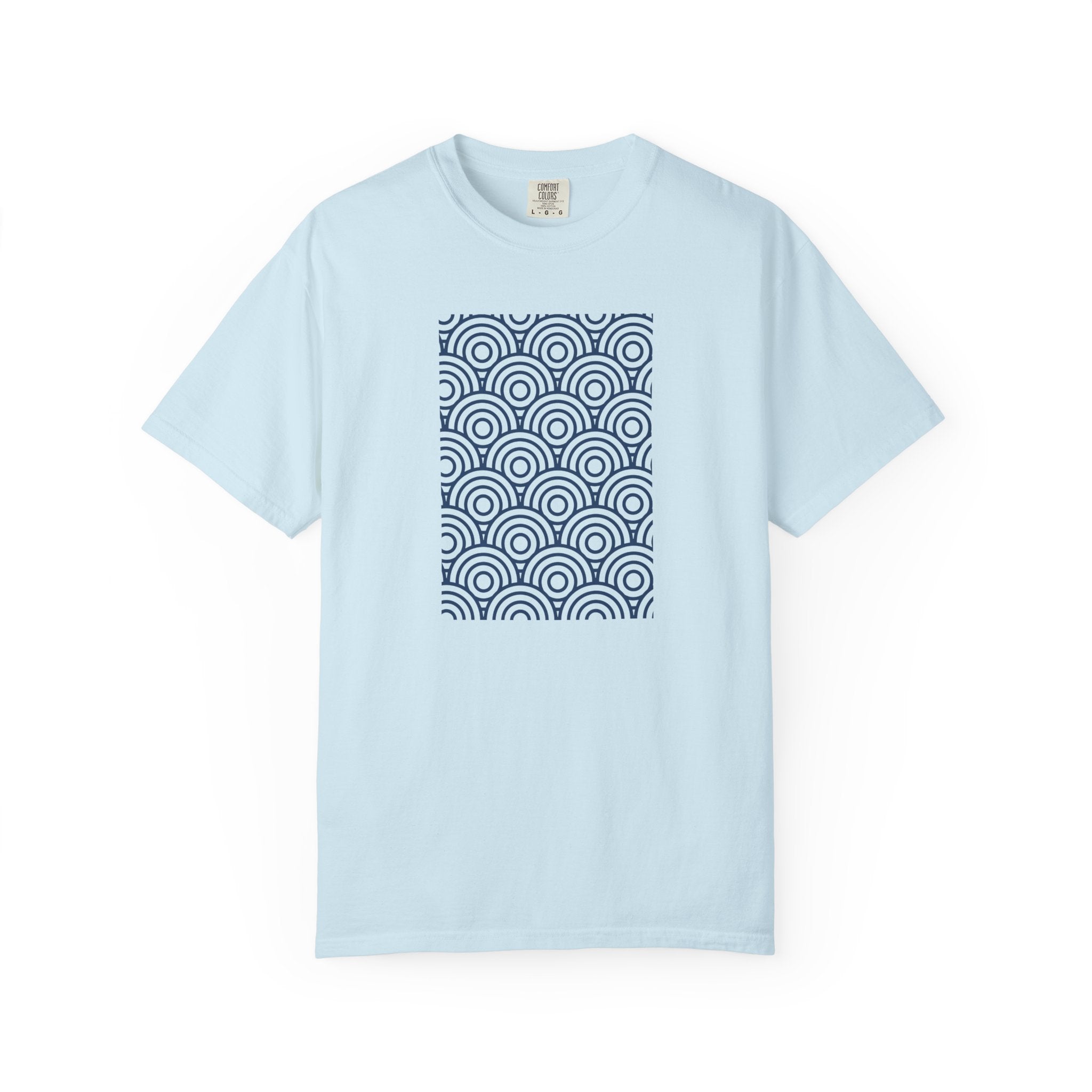 01- Geometric Vintage Tee / Tee Vintage Géométrique