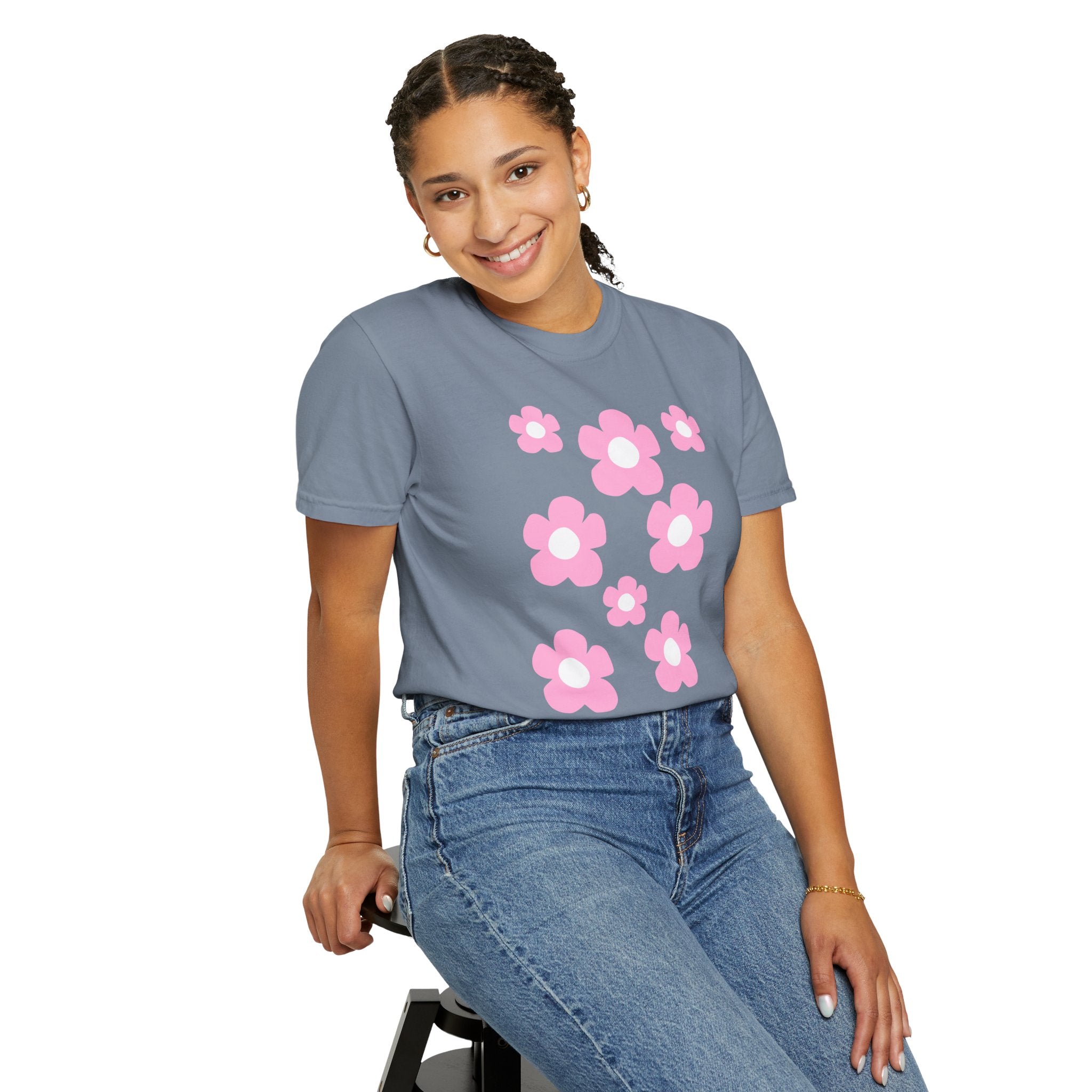 01 - Woman Minimal Groovy Flower Tee / Tee Minimaliste Fleur Fleur Groovy