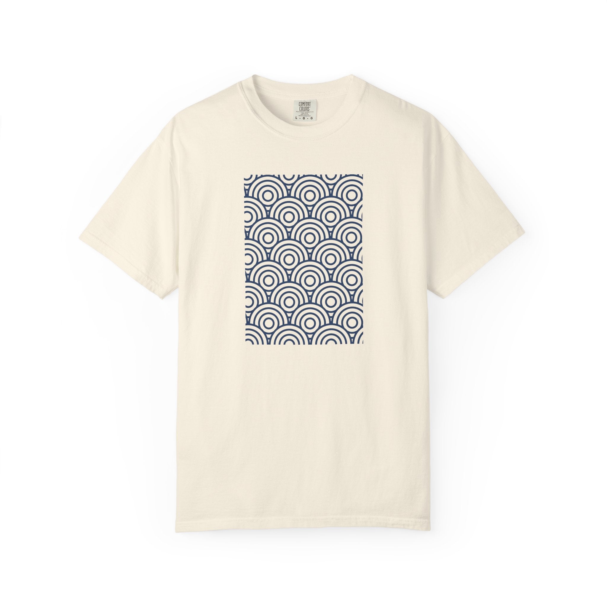 01- Geometric Vintage Tee / Tee Vintage Géométrique