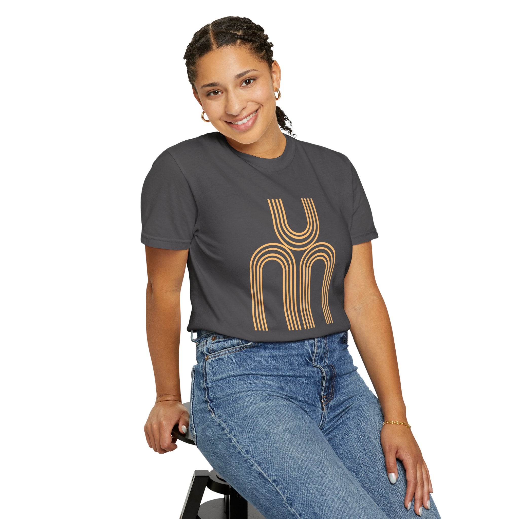 01 - Unisex Arch Tee