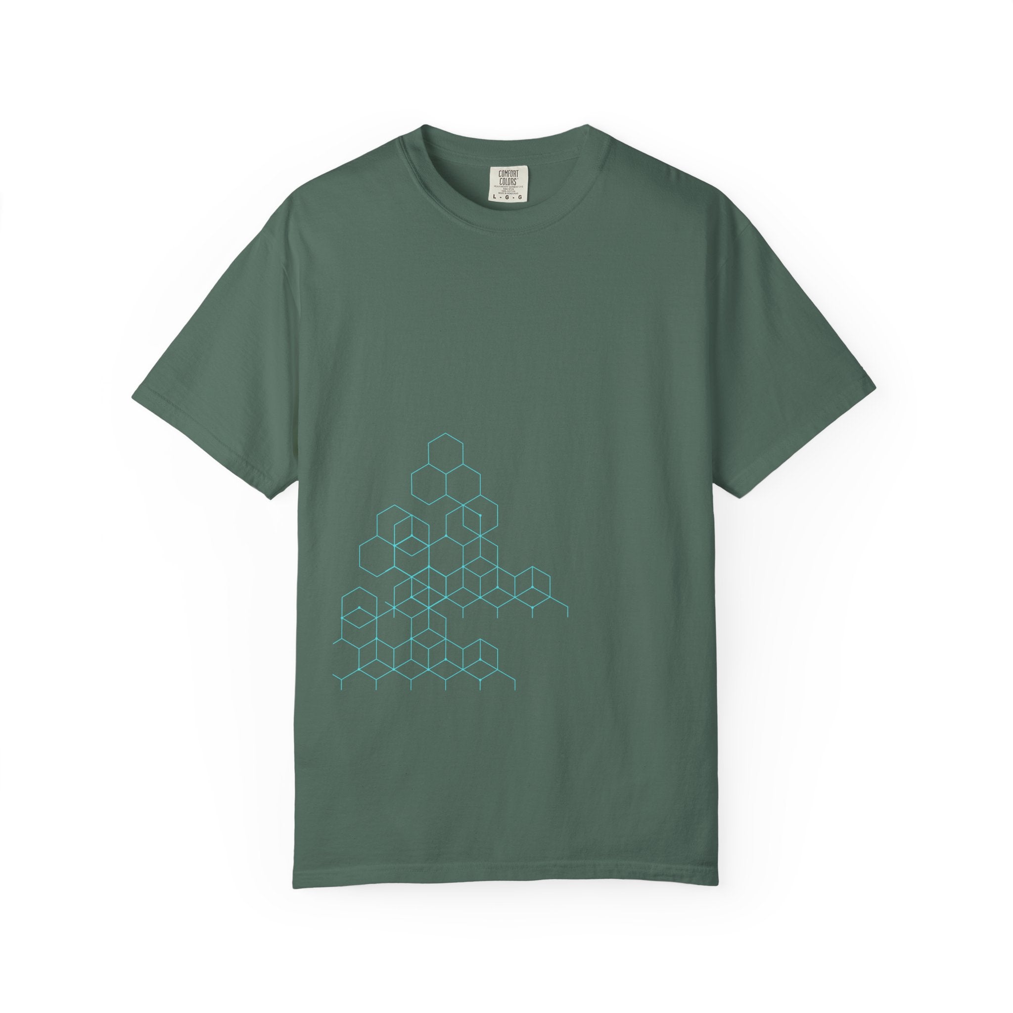01- Geometric Futuristic Tee / Tee Futuriste Géométrique