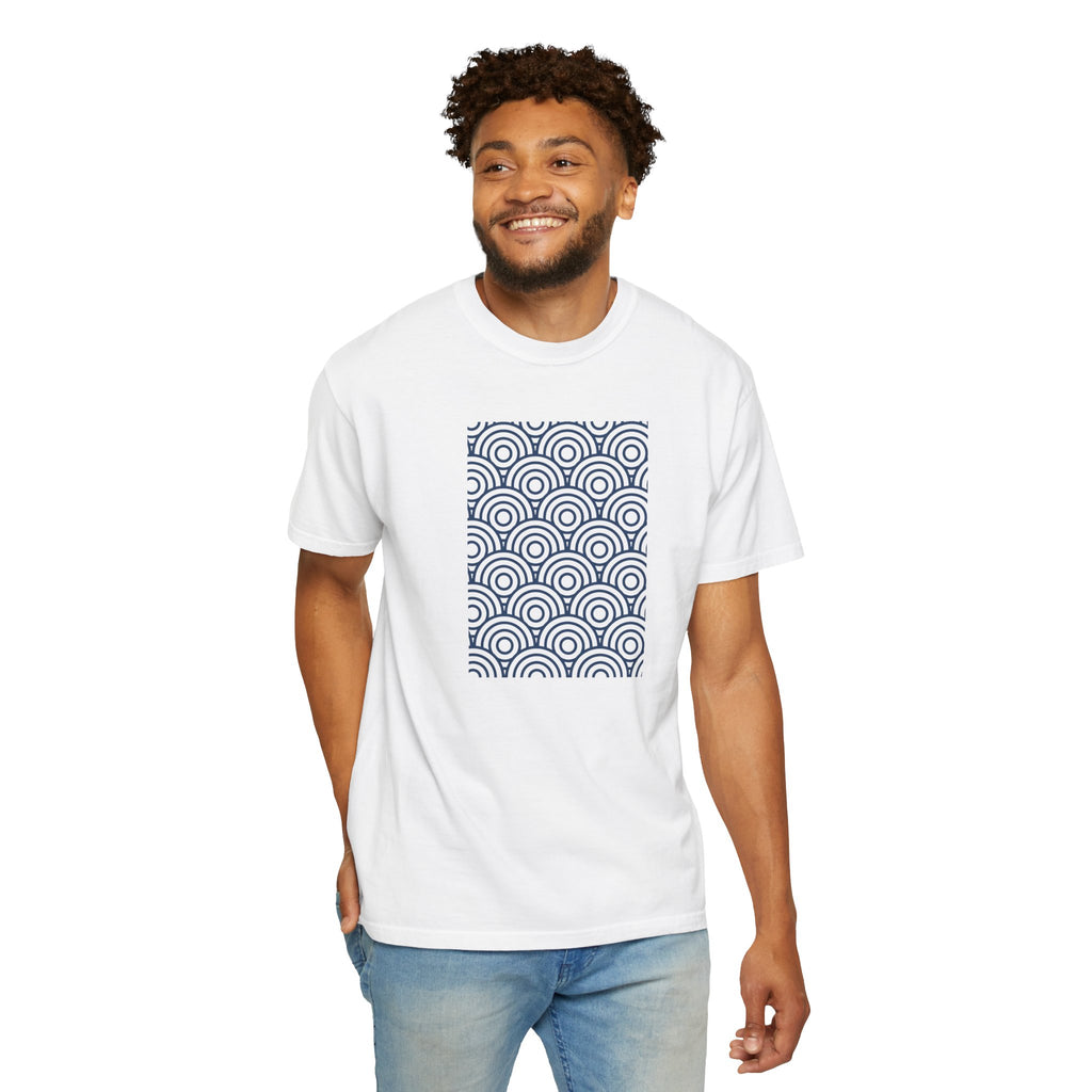 01- Geometric Vintage Tee / Tee Vintage Géométrique