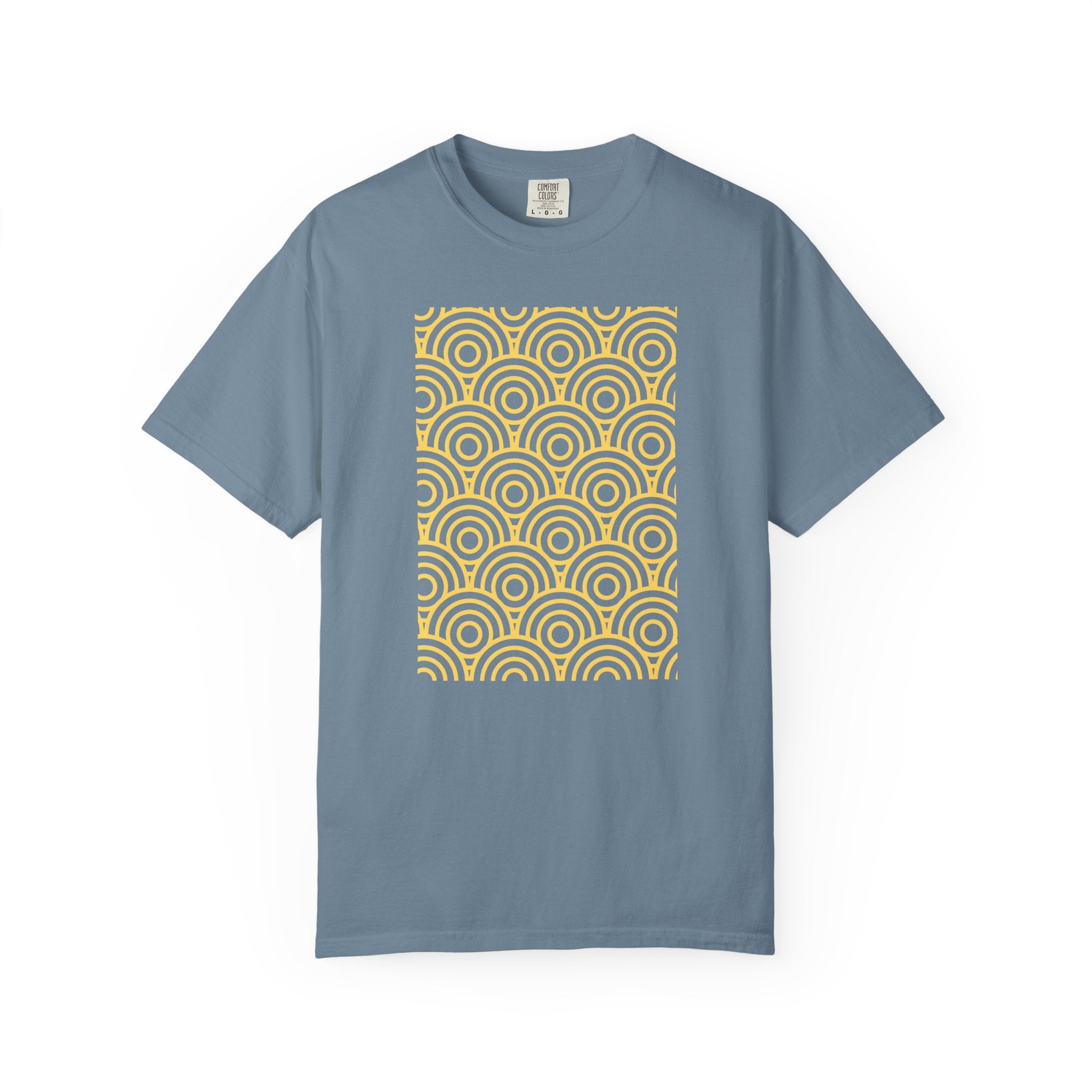 01 - Geometric Tee  / Tee Géométrique