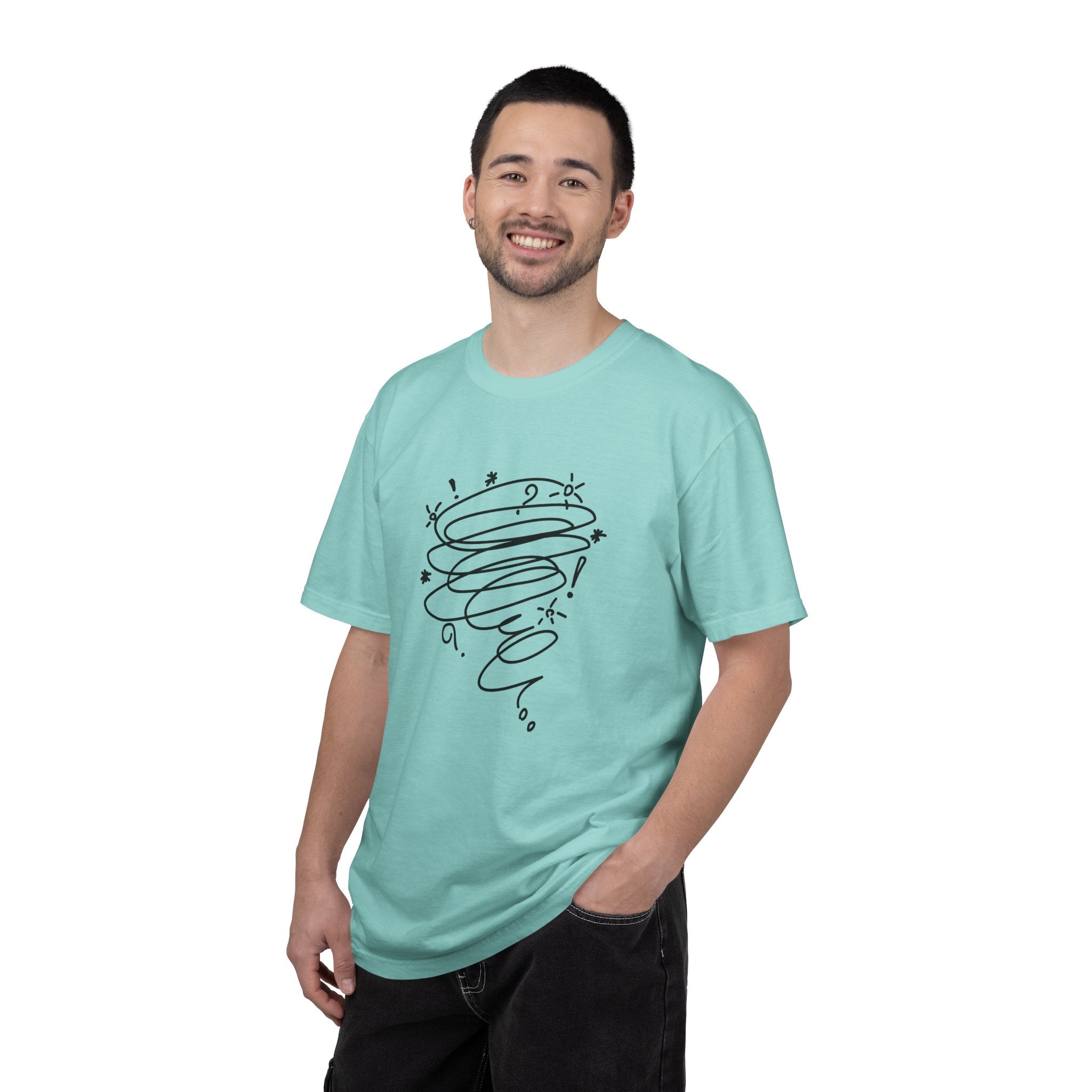 01- Minimal hand drawing Tee / Tee minimaliste dessin