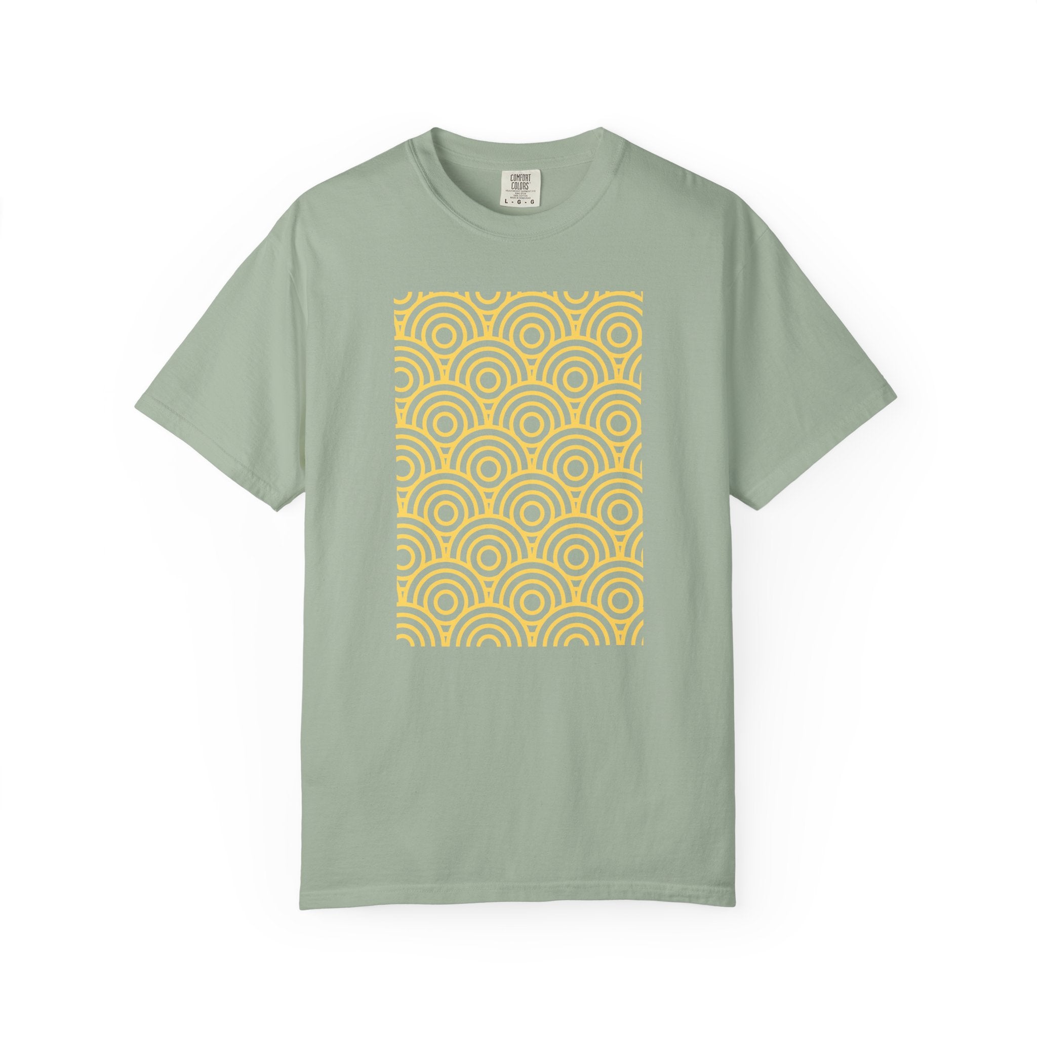 01 - Geometric Tee  / Tee Géométrique