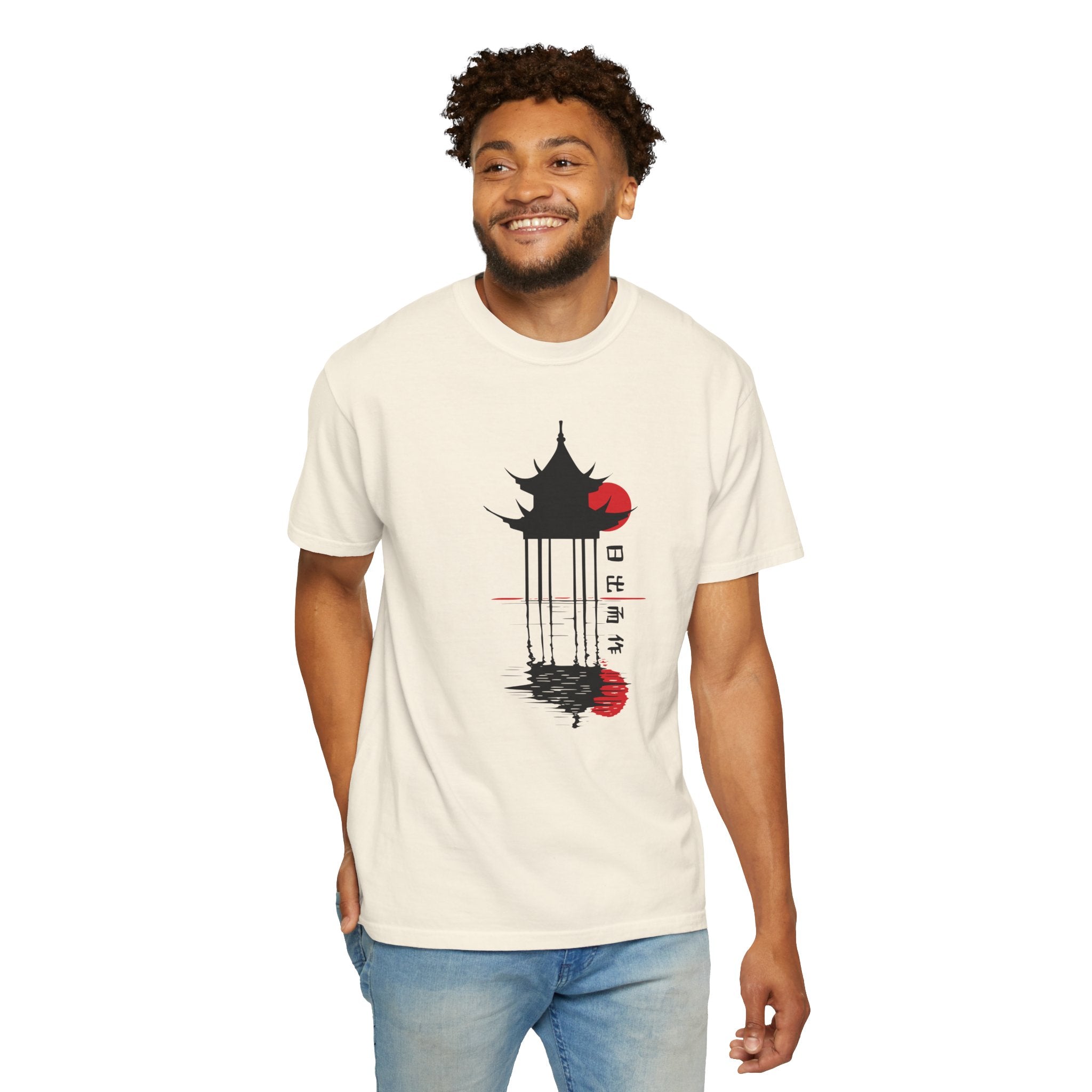 01 - Unisex Japanese Temple Graphic Tee  / Tee unisex temple Japonais