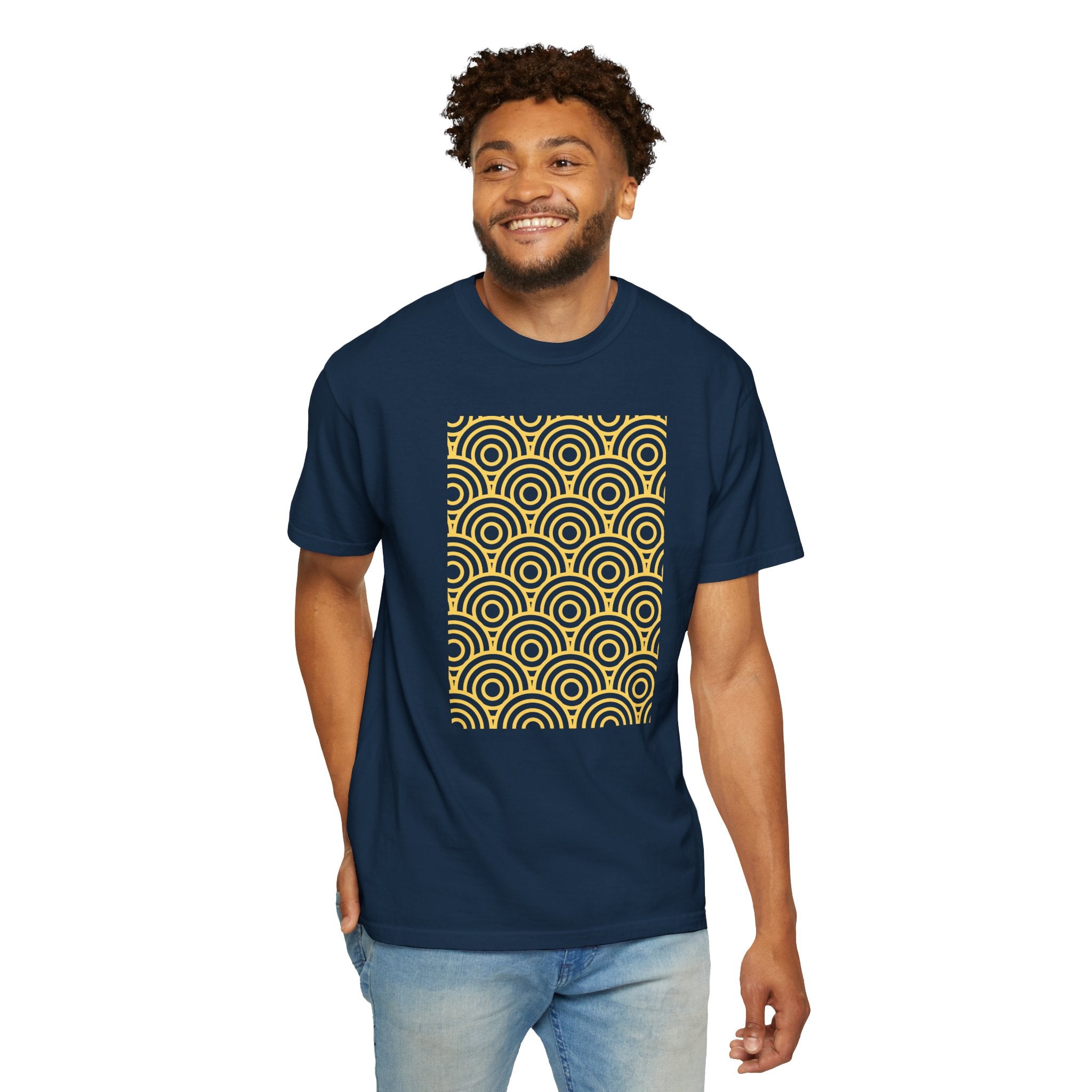 01 - Geometric Tee  / Tee Géométrique