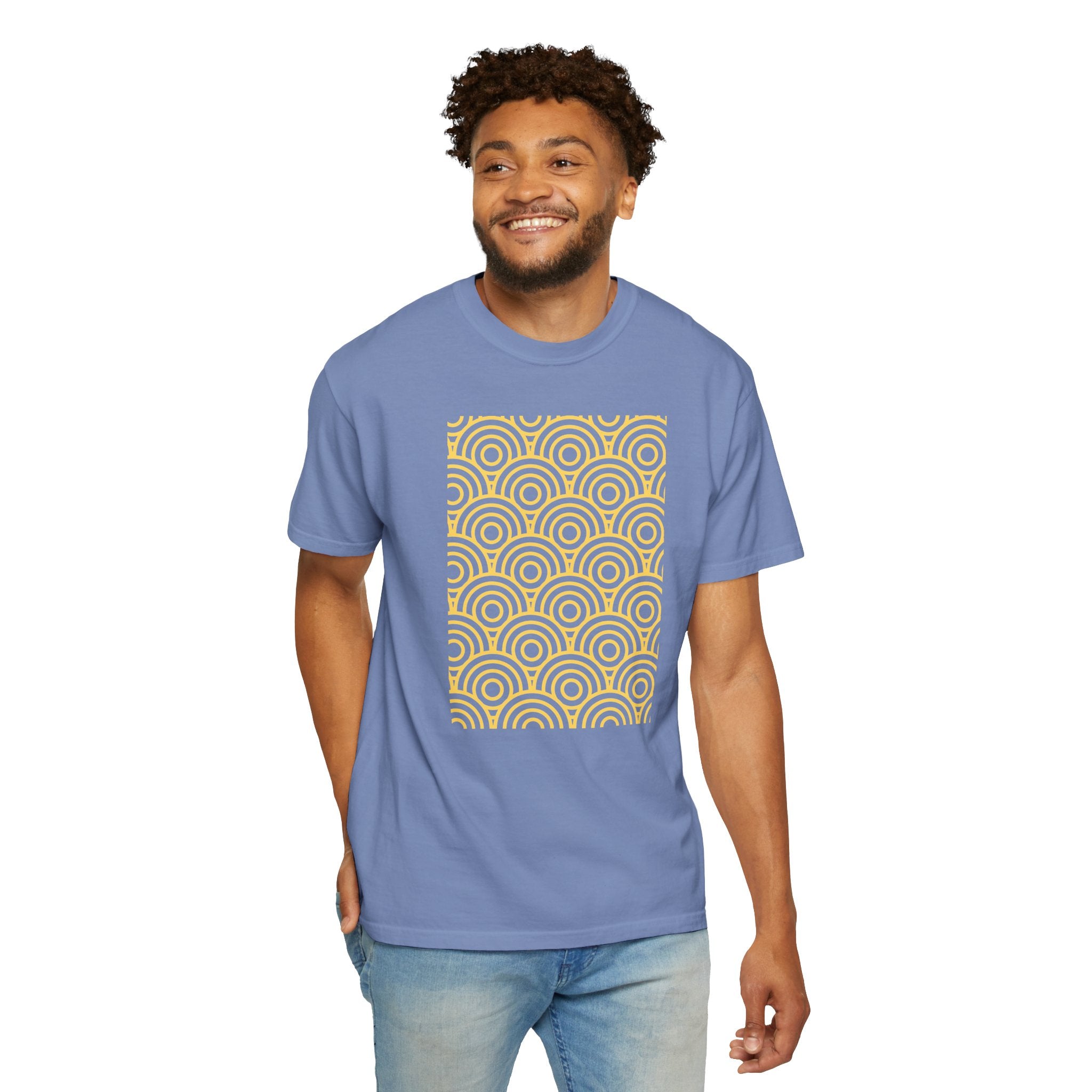01 - Geometric Tee  / Tee Géométrique