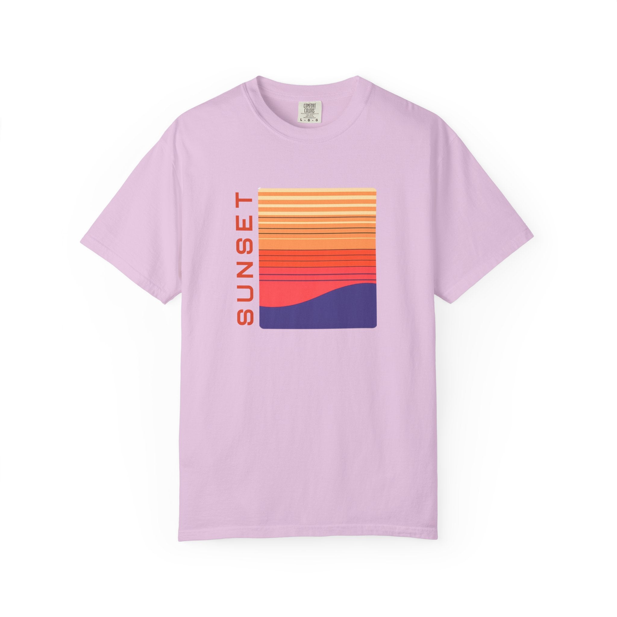 01- Retro Orange Sunset Graphic Tee / Tee rétro Sunset
