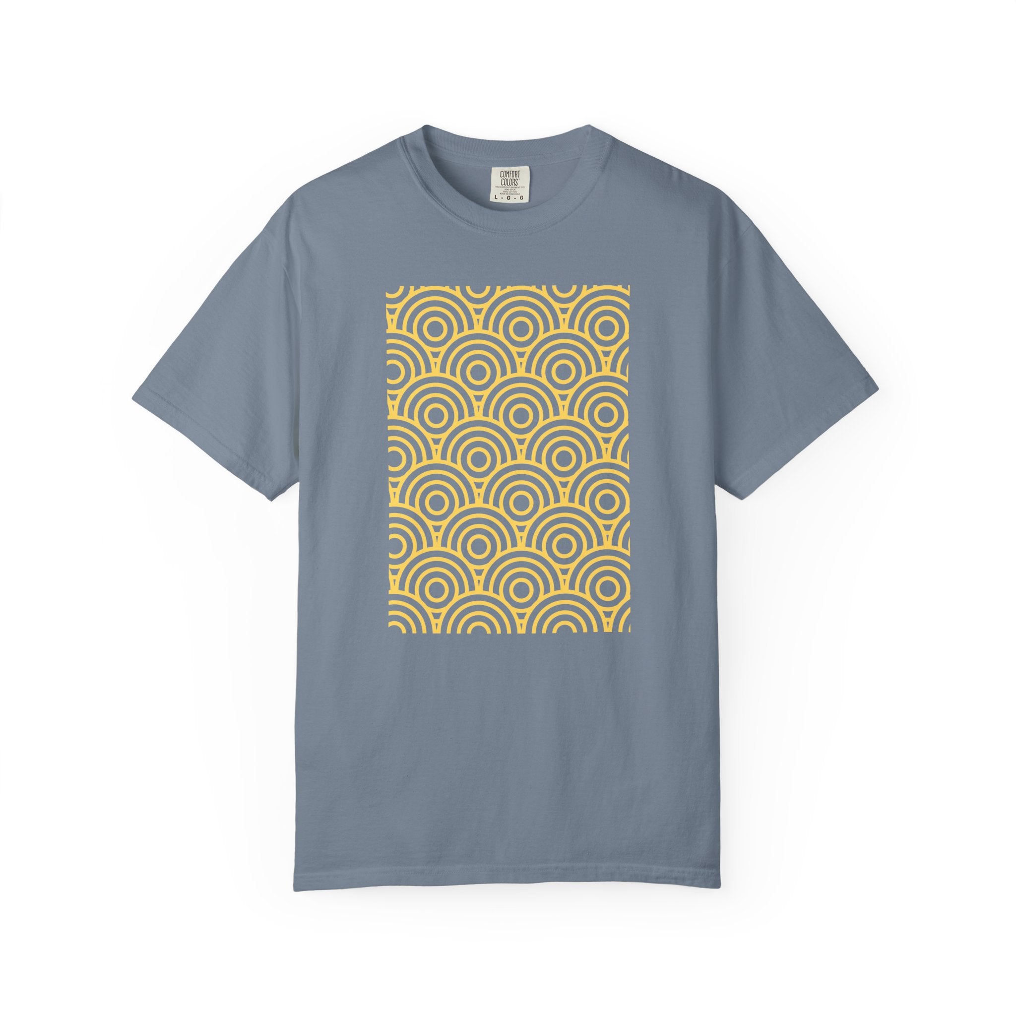 01 - Geometric Tee  / Tee Géométrique