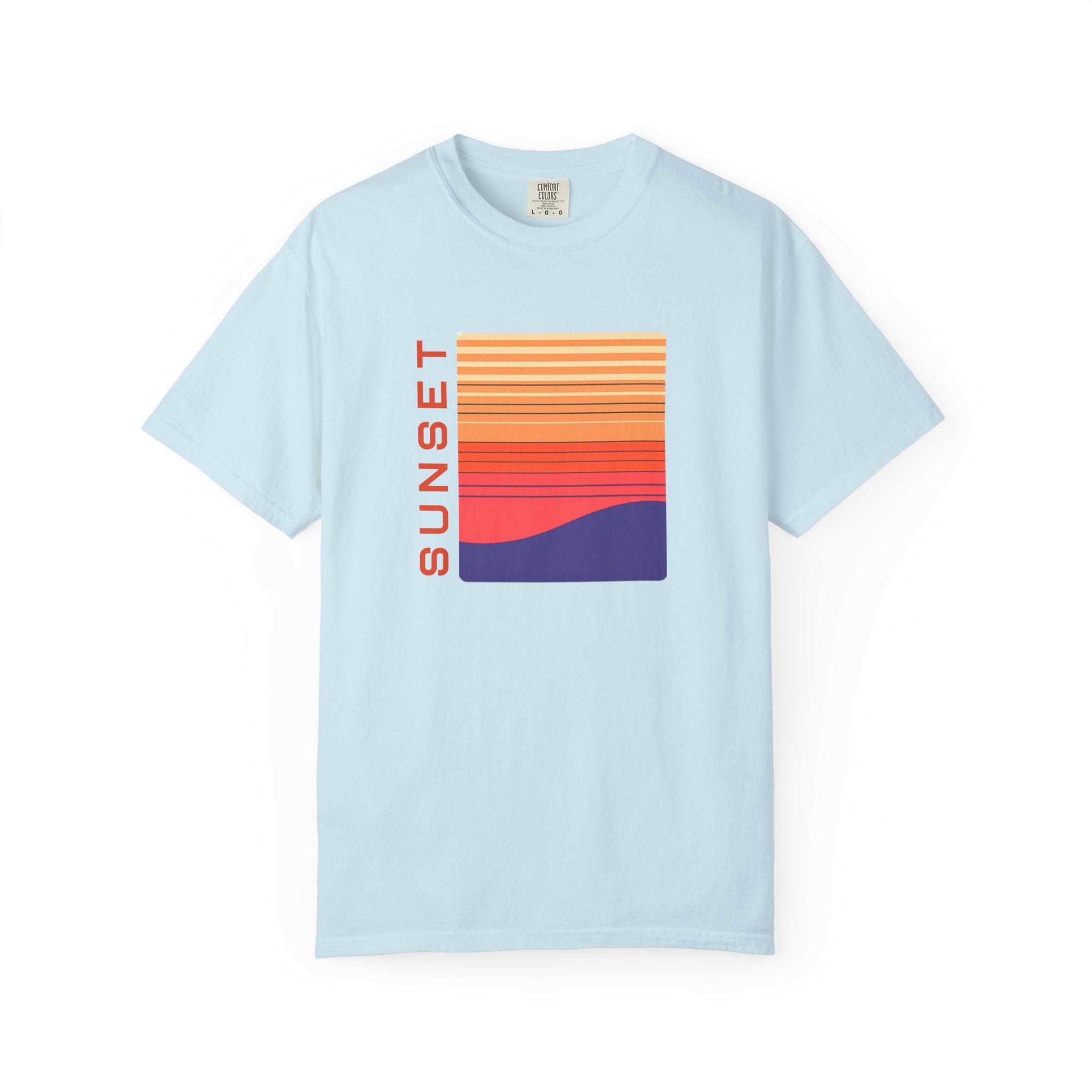01- Retro Orange Sunset Graphic Tee / Tee rétro Sunset
