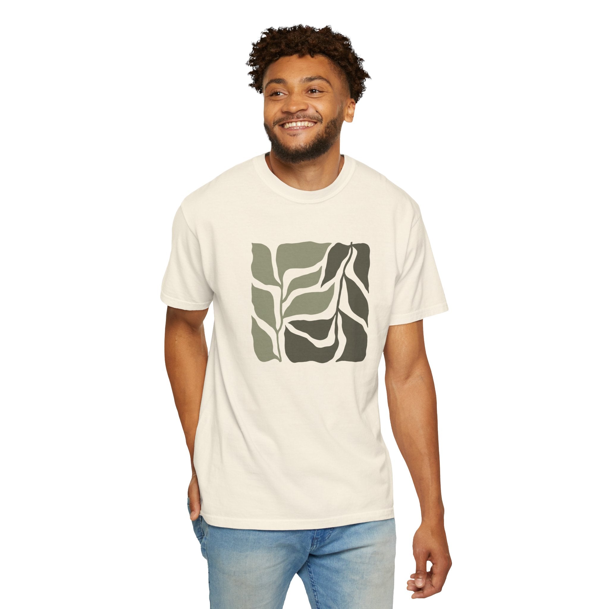 01 - Minimal Groovy Leaf Tee