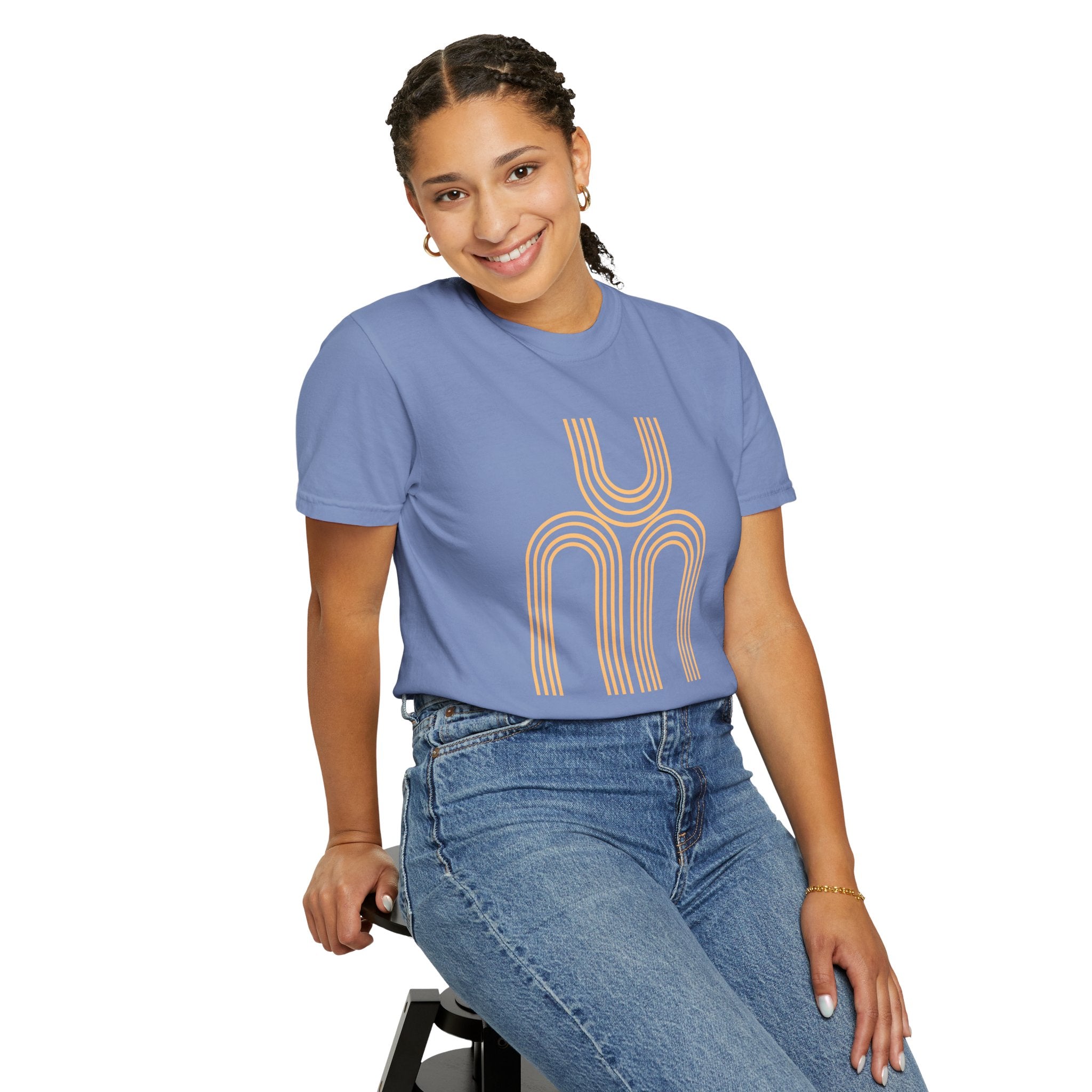 01 - Unisex Arch Tee